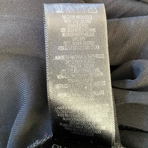 Max & Cleo Black Pleated Sleeveless V-Neck Mini Cocktail Party Dress Size 2 - Picture 10 of 10